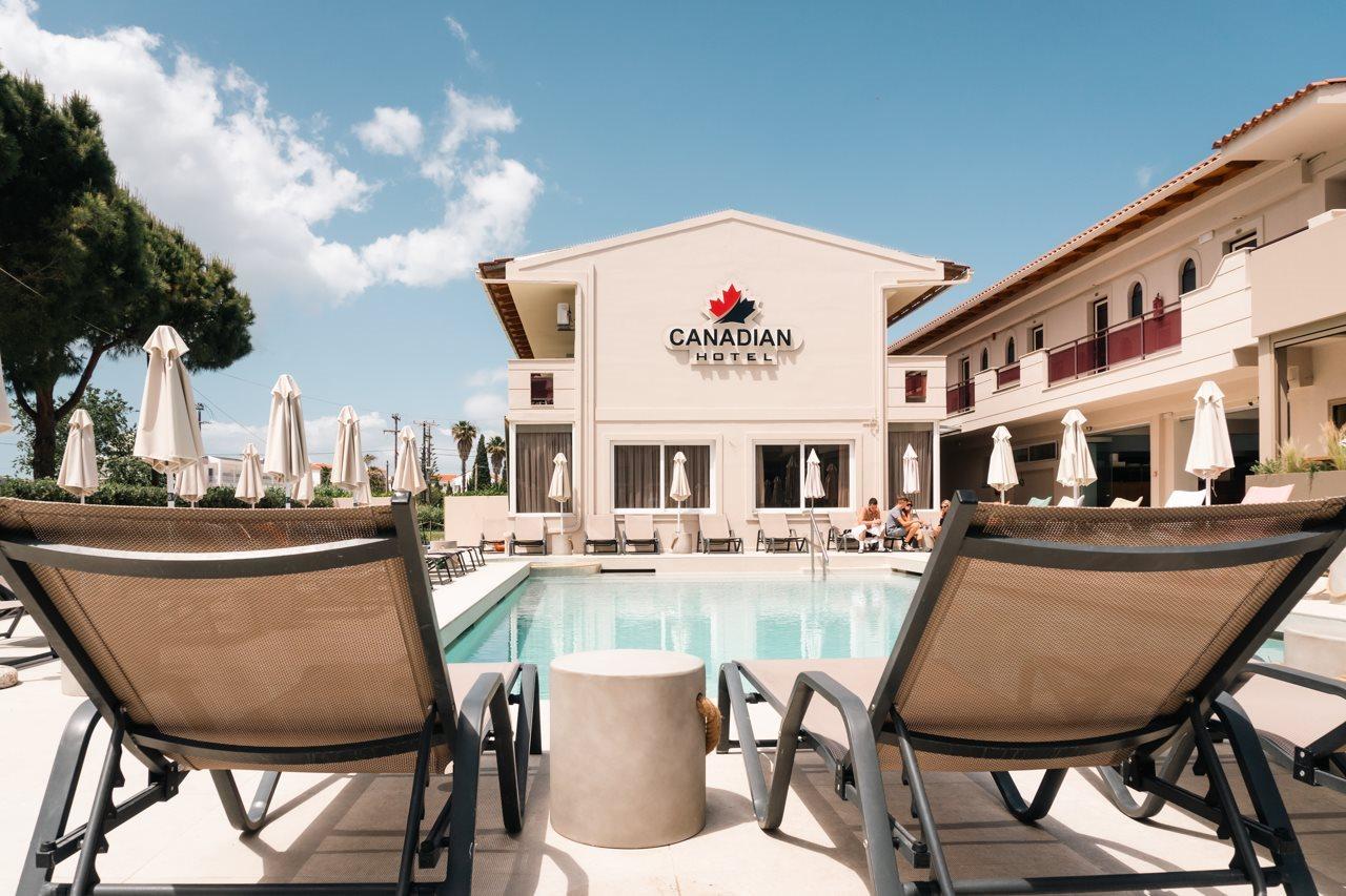 Canadian Hotel ลากานาส ภายนอก รูปภาพ